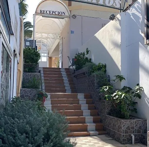 Апартаменти Torres De Yomely Playa Americas