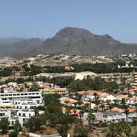 Torres De Yomely Playa Americas